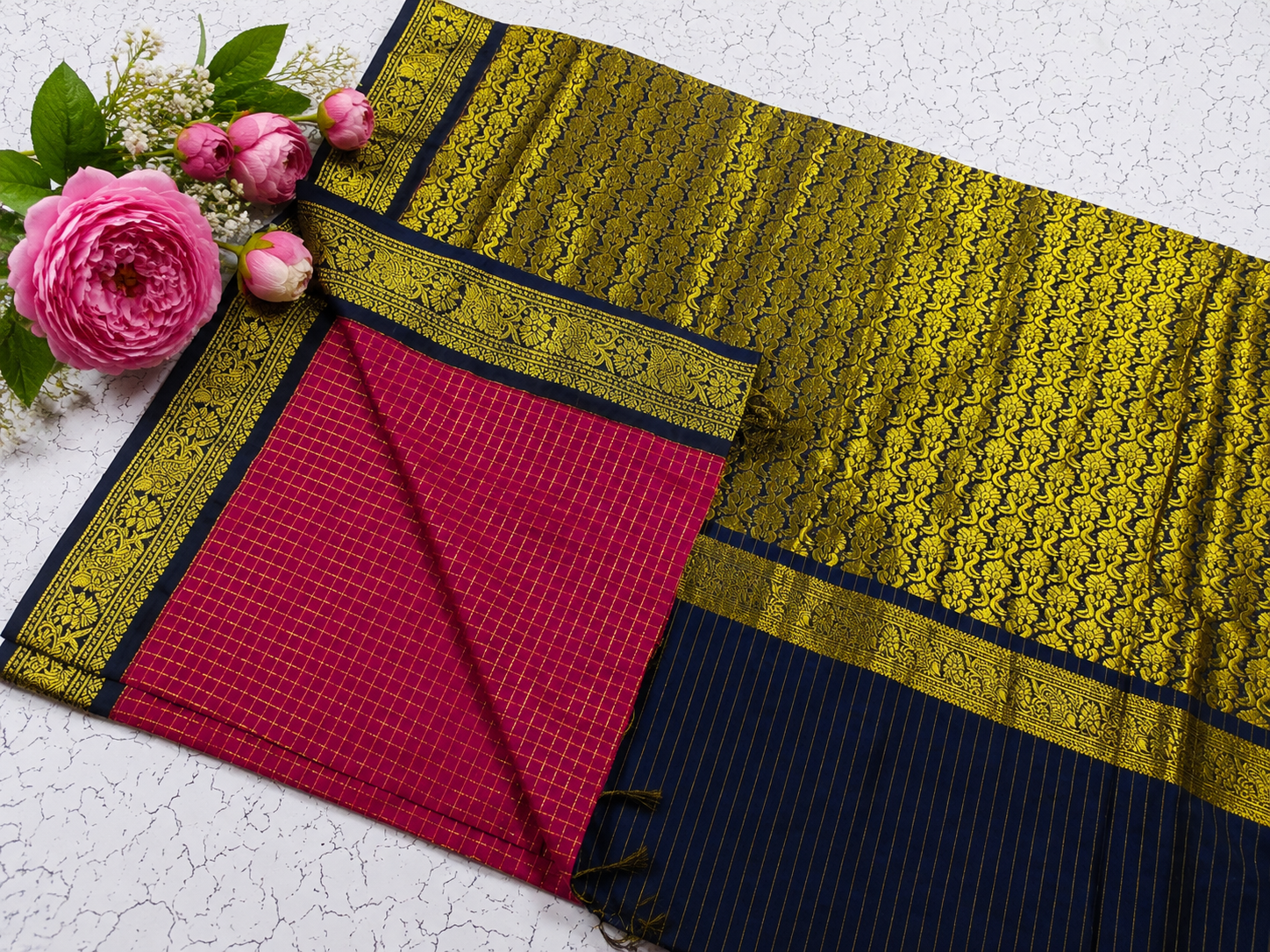 Excellent Kalyani Cotton  Multi Checks  Saree