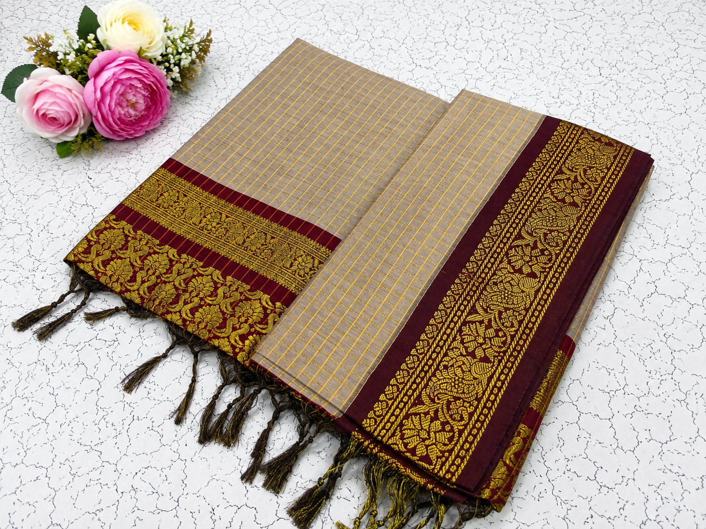 Excellent  Multi Checks Kalyani Cotton Saree